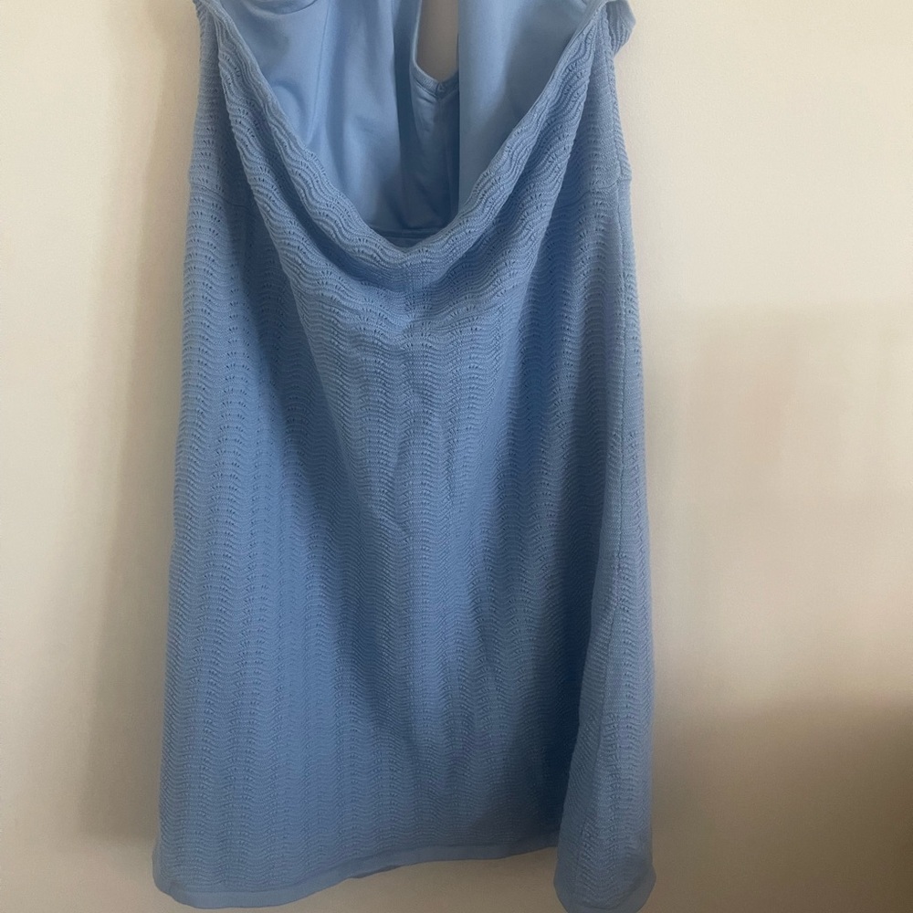 ๐ Halter Hollister Dress - Picture 3 of 3